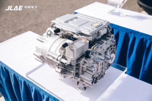 生产基地投产 产品批量下线 SiC“上车”，凯时尊龙人生就是博电子“大动作”